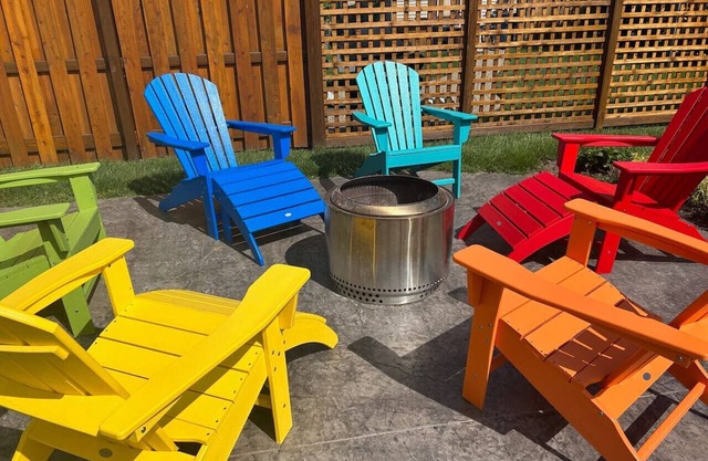 Family Getaway to Lake Erie with Private Beach Access