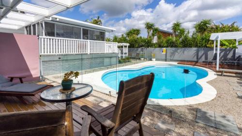 Family Home With Pool and Guest House