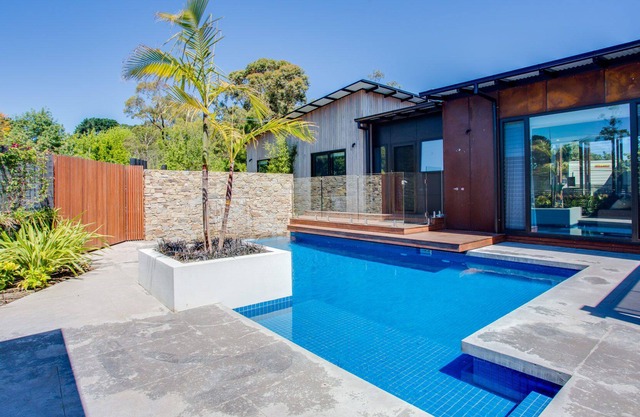 Family Resort with Pool, Spa & Mini Golf