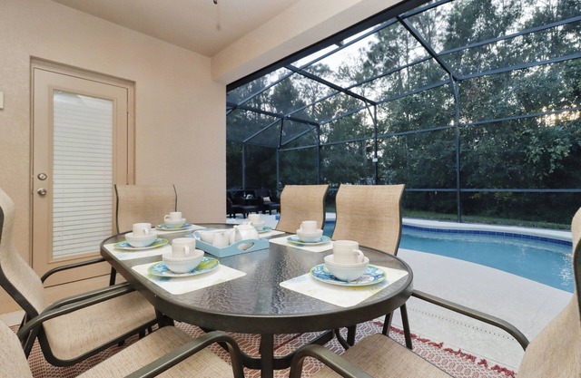 Family Villa with Pool, Spa & Entertainment Game Room