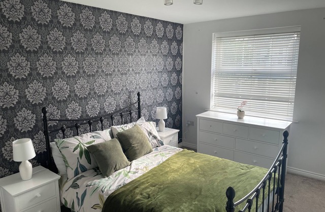 Fantastic 2 Bedroom Apartment- close to Birmingham Airport/NEC/Hospital