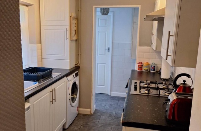 Fantastic 3 bedrooms with WiFi and Free Parking