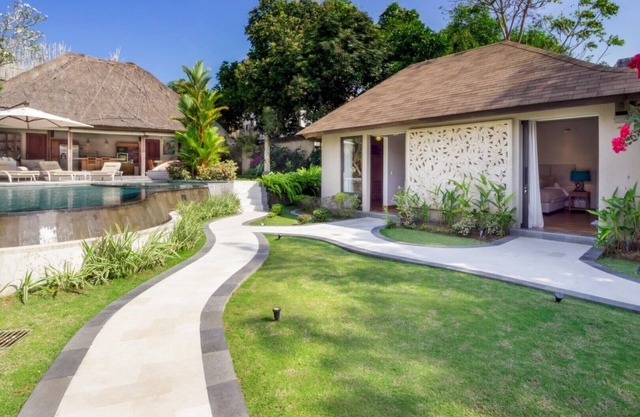 Fantastic 3BR Villa W/Pool & Garden, Bali Villa 2228