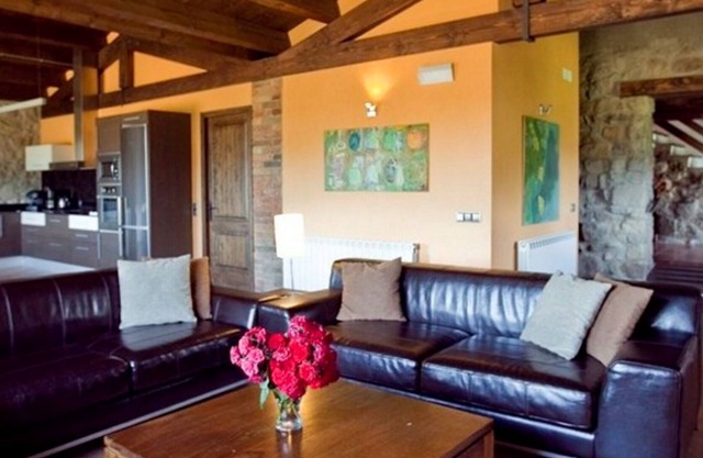 Fantastic Casamira rural house