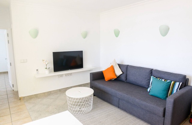 Fantastic flat 2 minutes walk to Playa del Ingles.