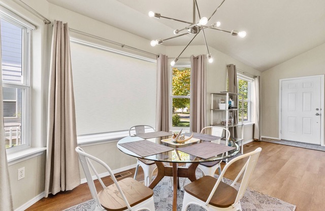 Fantastic! Immaculate 2BR, 1BA house, garage, open space