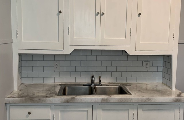 Fantastic Location, Completely Remodeled House
