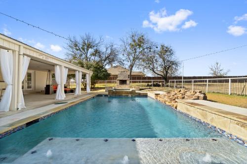 Farmhouse getaway with 3-acres of land