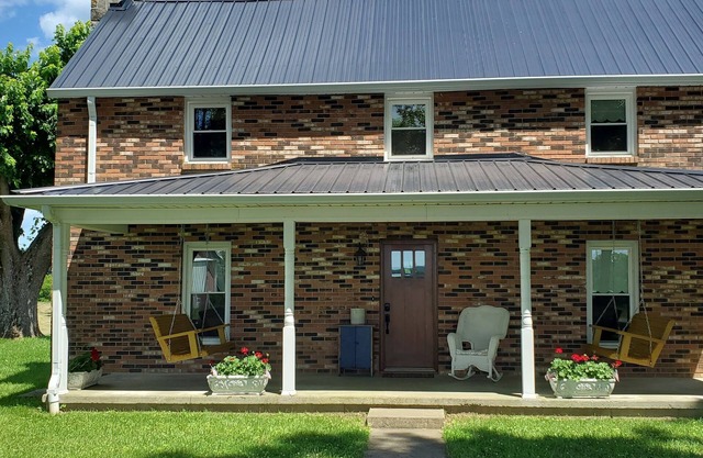 Farmhouse in the Lake Cumberland area
