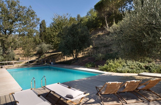Farmhouse in Tuscany with Pool & Near Pisa