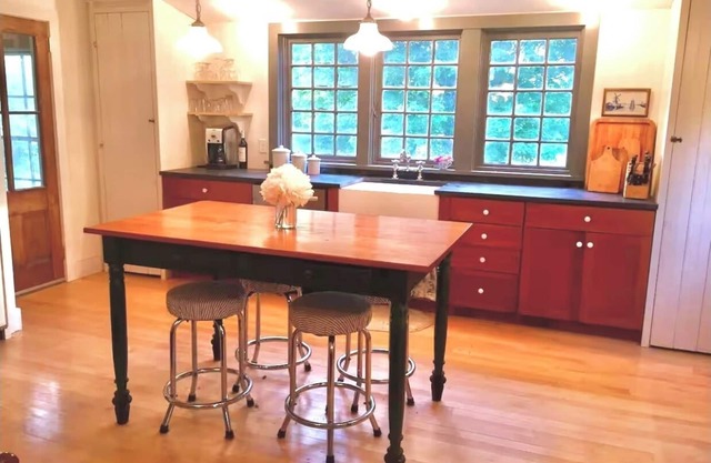 Farmhouse w AGA, 2 suites - close to GB & skiing