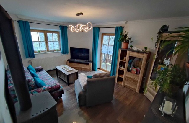 Feel-good vacation apartment with Swedish stove and cozy eat-in kitchen