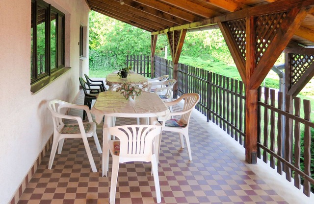 Fehervari (ALD301) by Interhome
