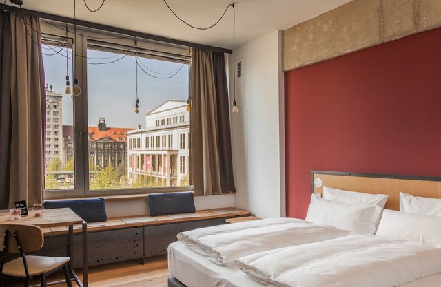 Felix Suiten im Lebendigen Haus am Augustusplatz