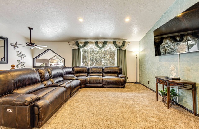 Fenced Yard, Patio: Family-Friendly Pocatello Home
