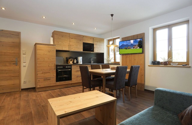 Ferienwohnungen je 55 m² für 1 bis 6 Personen, 2 Schlafzimmer, Wohnküche, Dusche/wc, Wlan