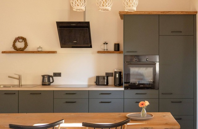 Ferienwohnung 1-6 Personen, 85 qm² mit 2 Schlafräumen, Wohnzimmer, Küche, Dusche/wc, Wlan