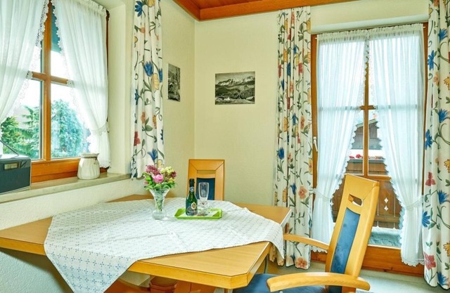 Ferienwohnung (2) 35 m² mit Balkon