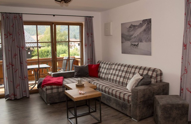 Ferienwohnung 3 "Stoißeralm" für 4 Personen, 2 Schlafzimmer, Balkon, 75 m²