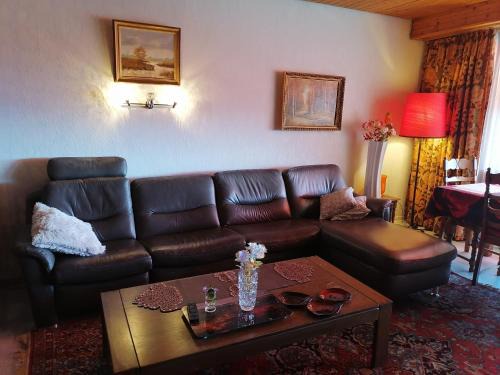 Ferienwohnung 53m2 möbliert mit Internet TV Küche & schöner Aussicht in zwischen Olten und Aarau mieten