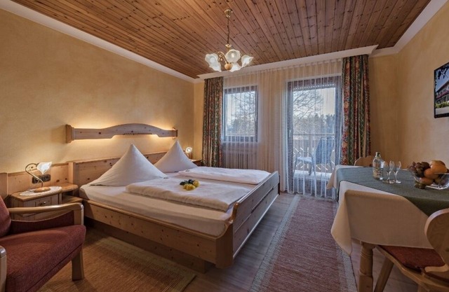 Ferienwohnung, 80m², 2 Schlafzimmer, Balkon Bzw. Terrasse