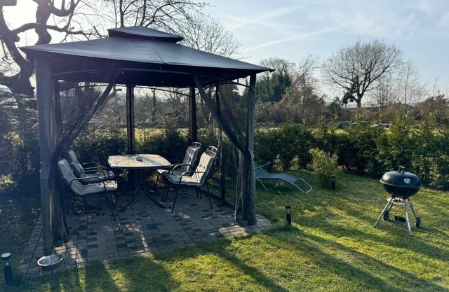 Ferienwohnung am See Dillich - Hunde willkommen - Eigener eingezäunter Garten - Ruhige Lage