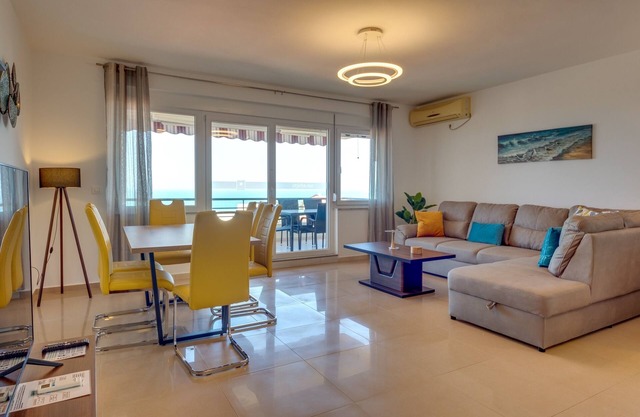 Ferienwohnung/app. für 6 Gäste mit 97m² in Utjeha
