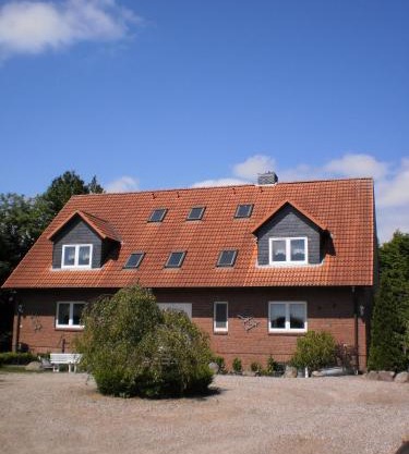 Ferienwohnung In Beliebtem Gästehaus Mit Fahrradverleih In Ländlicher Gegend