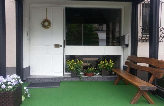 Ferienwohnung & Zimmer