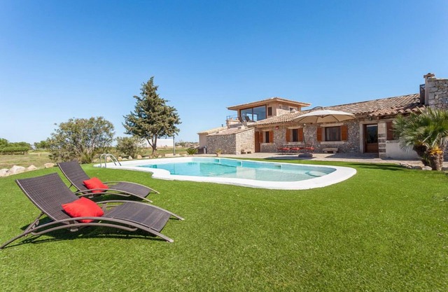 Finca Can Mel- 5 bedrooms - pool - BBQ - Spectacular views