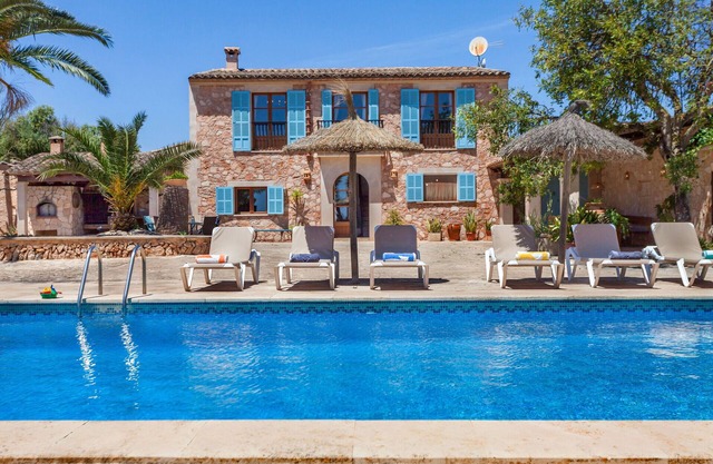 Finca Es Turo beautiful holiday house in the countryside with pool and panoramic view in Santanyí