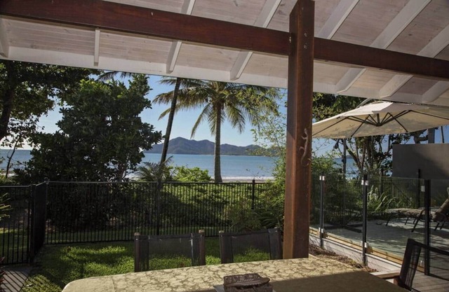 Fish on a Fence - Absolute Beachfront
