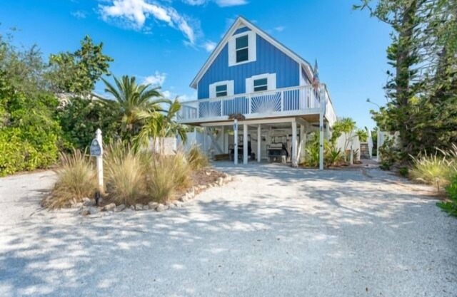 Fish Tales & Flip Flops - Spectacular Palm Island pool home