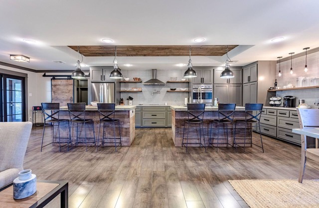 Fixer Upper's "Bachelor Pad" from Season 3
