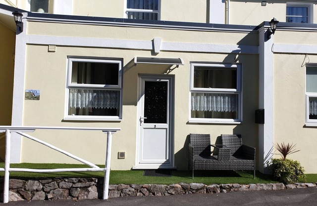 Flat 2 at Appletorre House Holiday Flats