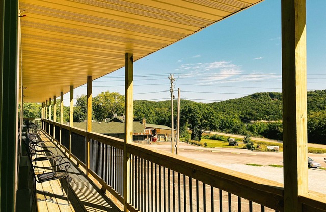 Flat Creek Lodge