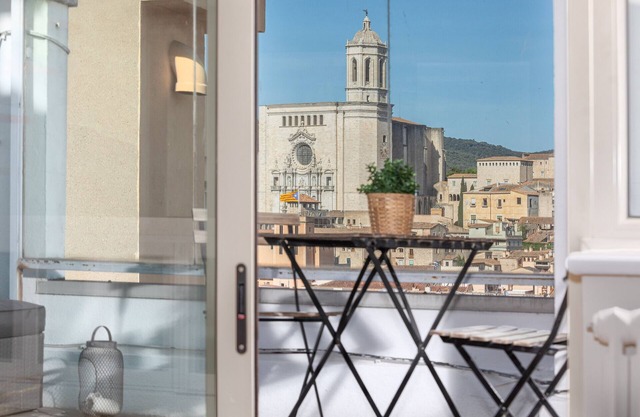 Flateli. Penthouse Jaume I