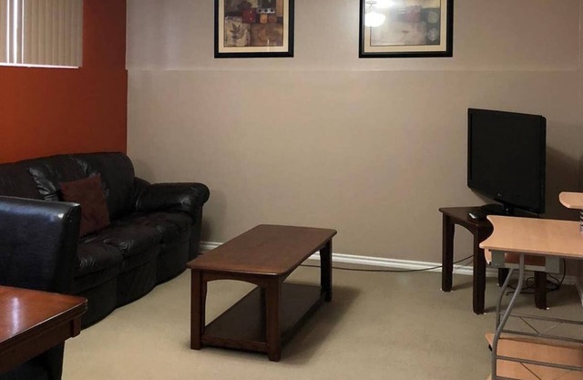 FLEETWOOD :1 Bedroom Space B1