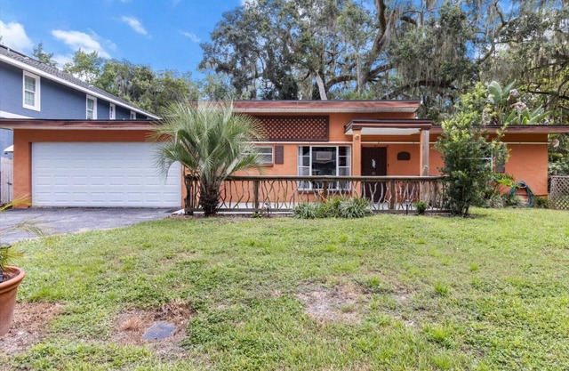 Flexible Policies- Coral House!, with private pool! Steps away from Kings Bay
