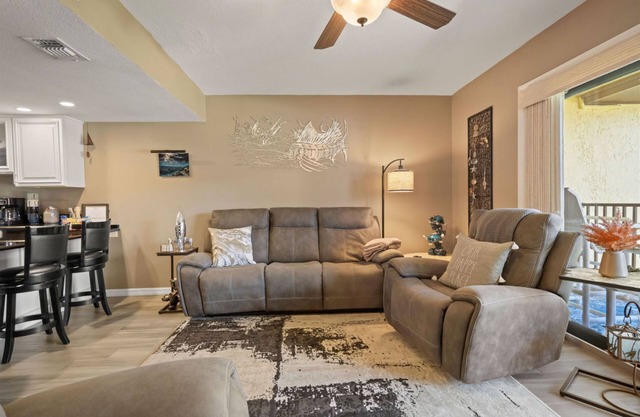 Flip Flop Foray at Cocoa Beach – Stay for 6 w/oversized heated pool
