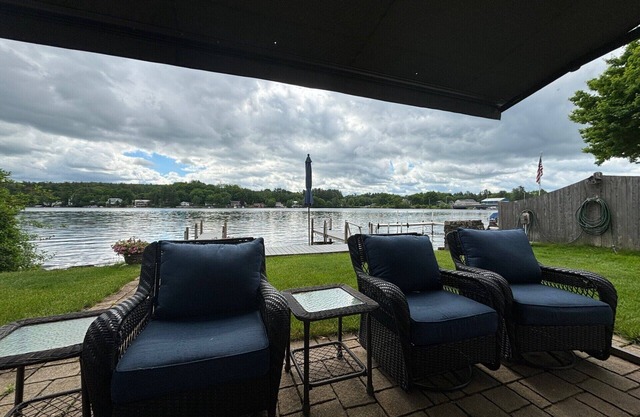 Flip Flop House on Lake Winnisquam!