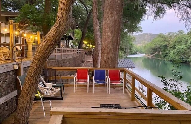 Floating dock, Canoe, Kayaks! Guadalupe Riverfront!