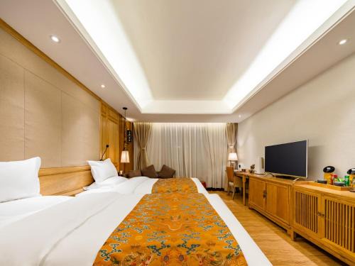 Floral Hotel Shegadan Manor