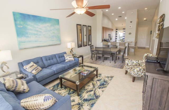 Florida Fabulous 2 bedroom condo with great location near Fort Myers Beach