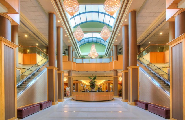 Florida Hotel & Conference Center in the Florida Mall