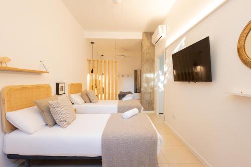 FLORIT FLATS - The Pitiusas Rooms