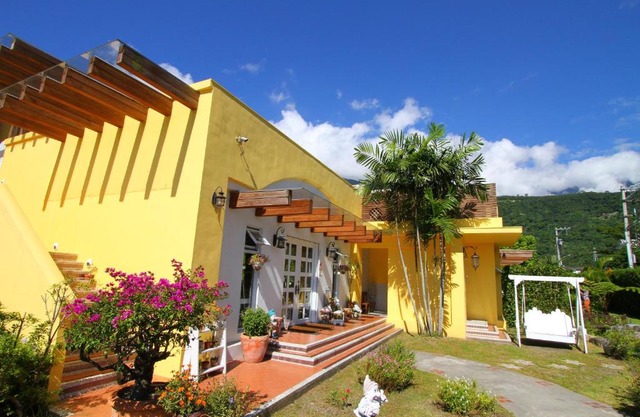 Flower Happiness Homestay