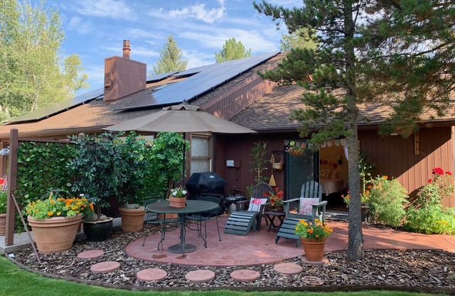 fly fishing Carbondale Ranch@Roaring Fork private apartment