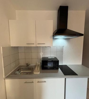 Foch 3-Studio-Beziers center -wifi -tv connected