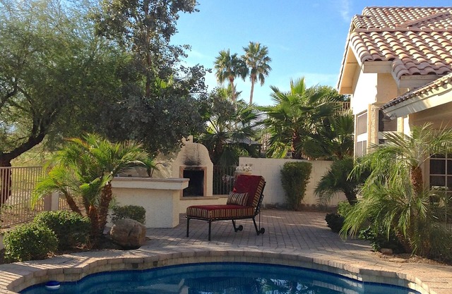 Foothills Golf Gettaway 3Bdr/1den, 2.5 bathroom/Optional Heated Pool